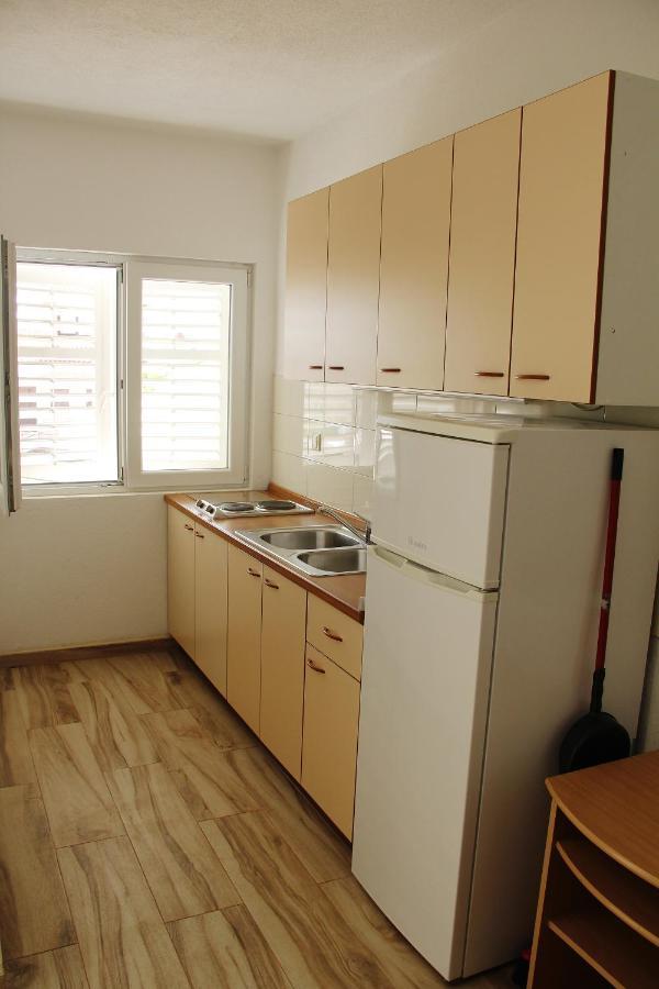 Apartmani Ljubo Primošten Exterior foto