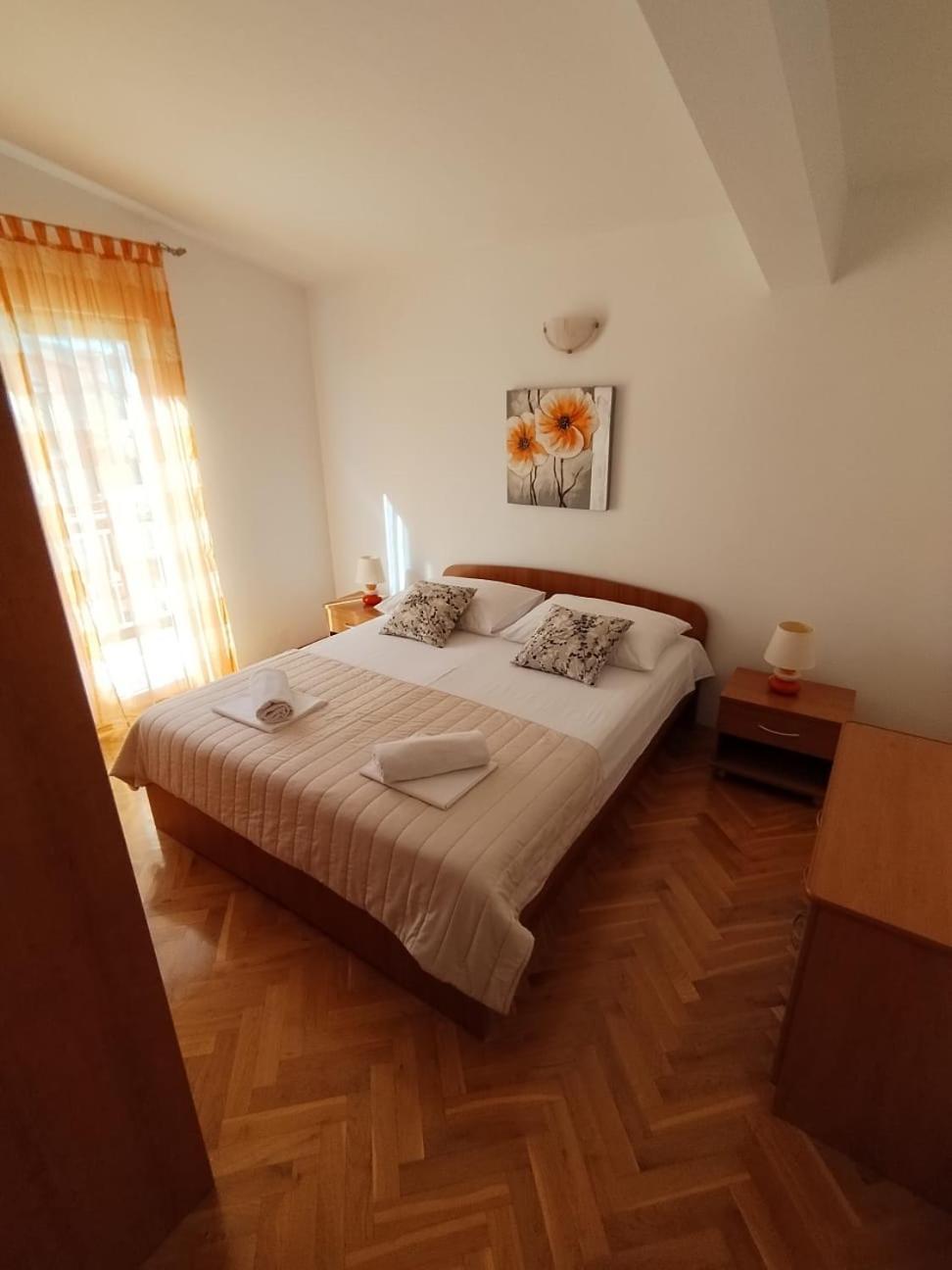 Apartmani Ljubo Primošten Exterior foto